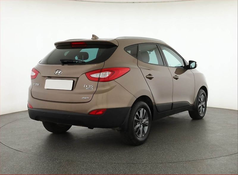 Hyundai ix35 (2015) 2.0 CRDi, 4X4, Serv.kniha - fotka 5 z 17