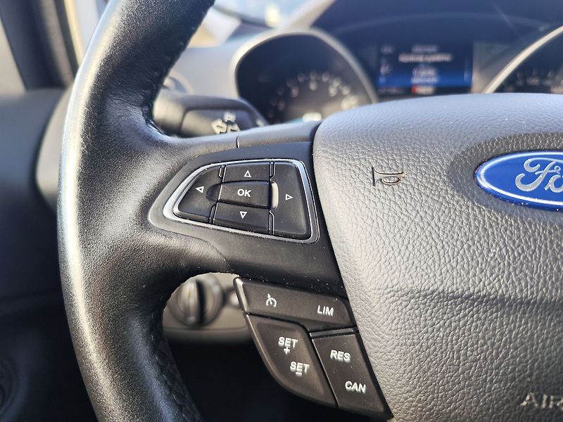 Ford C-MAX 1.5 EB/110kW  Titanium AT - fotka 20 z 27