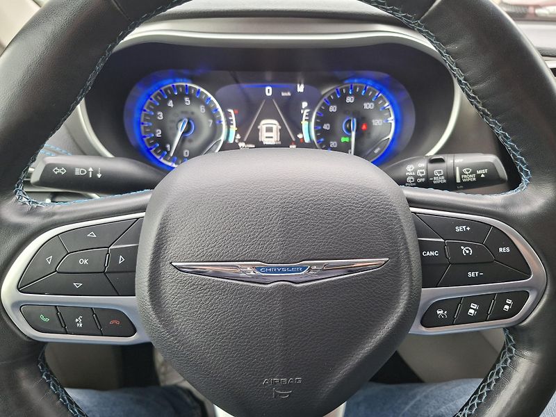 Chrysler Pacifica (2021) 3,6L adapt,anroid, REZERVACE - fotka 25 z 50