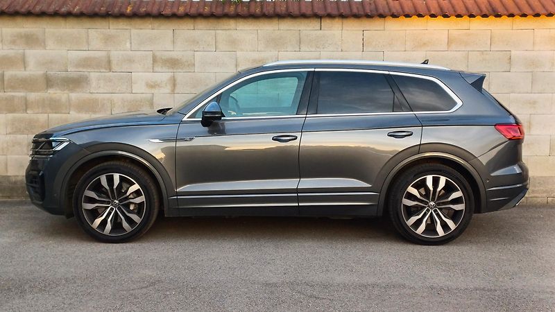 Volkswagen Touareg TSI 250kW R-LINE - fotka 6 z 33