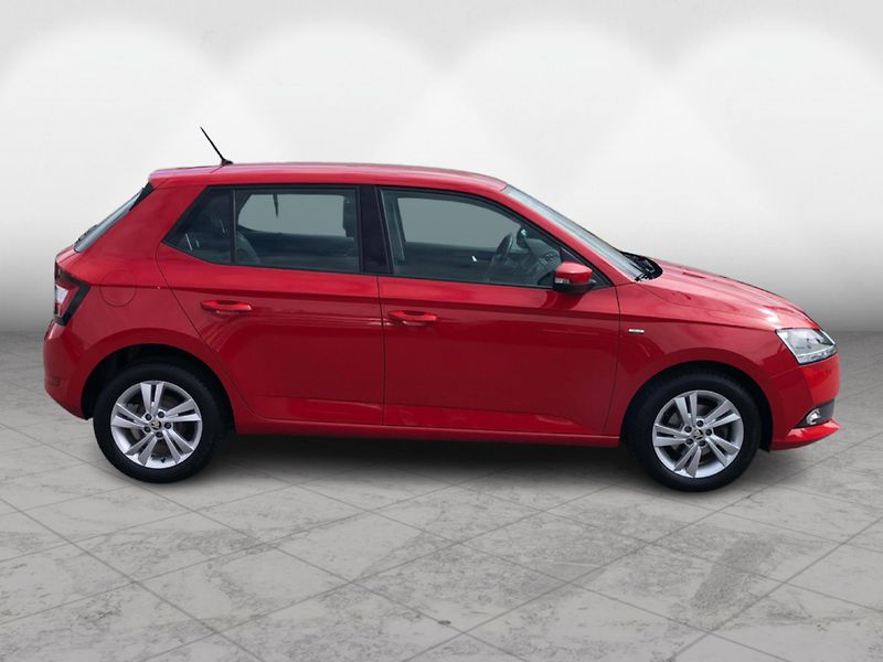 Škoda Fabia III Ambition 1.0 MPI /44kW - fotka 8 z 28