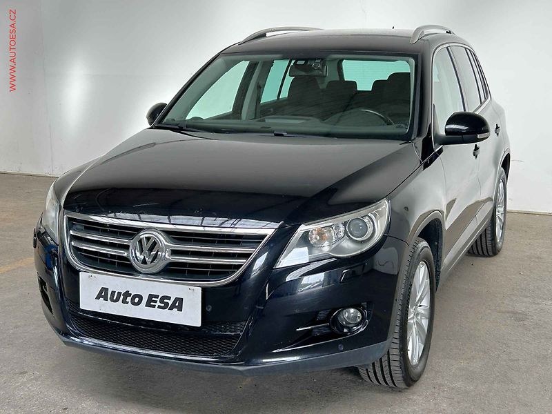 Volkswagen Tiguan (2011) 2.0TDi, DSG - fotka 3 z 15
