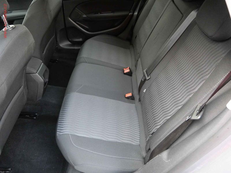 Peugeot 308 (2015) 1.2 PT, ČR, Active - fotka 10 z 18
