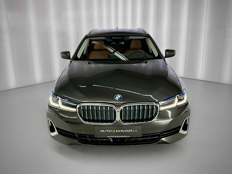 BMW Řada 5 540i xDrive LUXURY LINE, PANOR - fotka 2 z 30