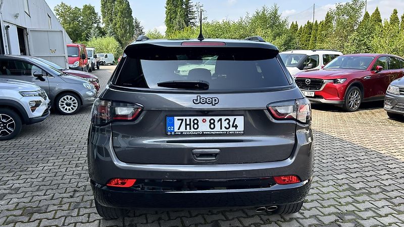 Jeep Compass 1.3T 150k 80.Annivesary - fotka 5 z 13