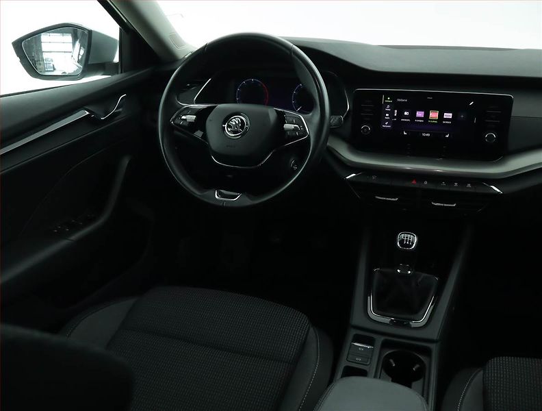 Škoda Octavia (2022) Ambition 2.0 TDI, ČR,1.maj - fotka 7 z 15