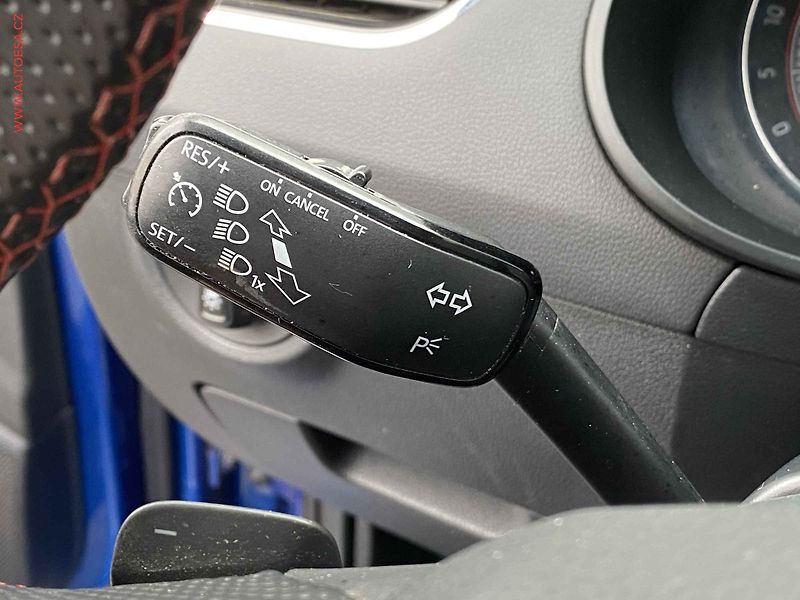 Škoda Octavia (2018) 2.0 TDi 4x4, RS, DSG, LED - fotka 14 z 19