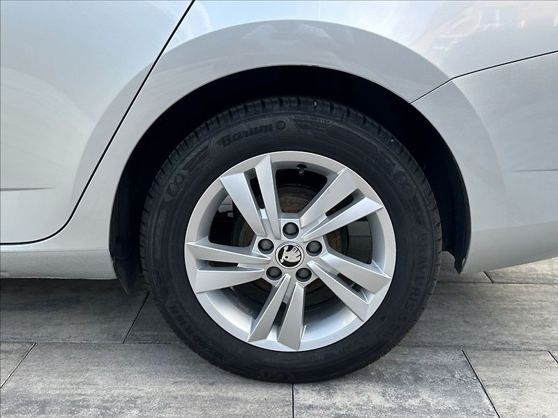 Škoda Fabia 1,0 TSI 95PS  Ambition Top - fotka 43 z 52