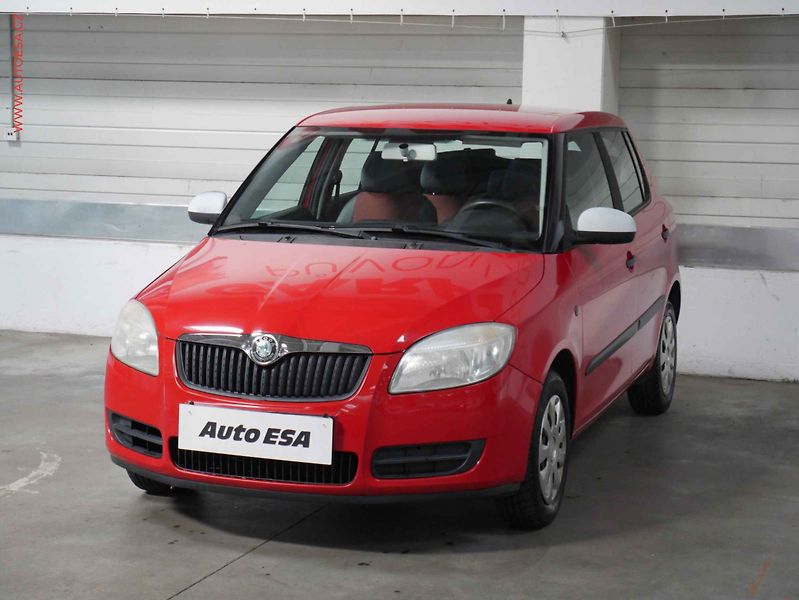 Škoda Fabia (2007) 1.2i, 2.maj,ČR, servis.kniha - fotka 3 z 12