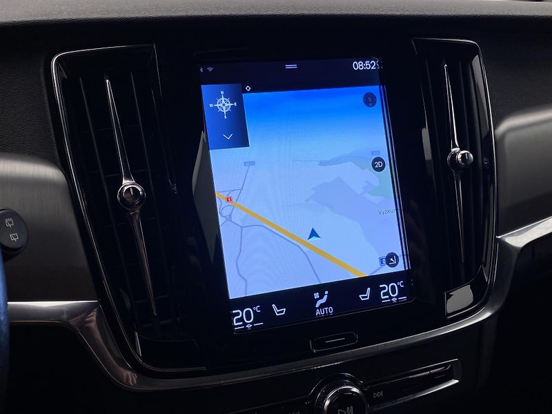 Volvo V90 CC D5 AWD MOMENTUM AUT CZ - fotka 38 z 44