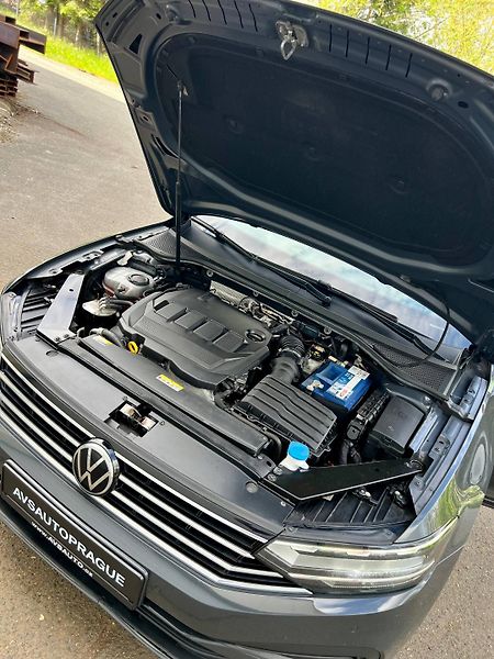 Volkswagen Passat (2021) B8 VARIANT 2.0 TDI DSG 2021 - fotka 20 z 37