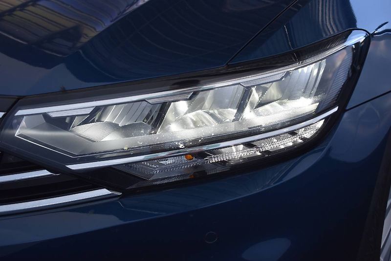 Volkswagen Passat Variant (2023) 1.5TSI 110kW, LED, tažné - fotka 21 z 24