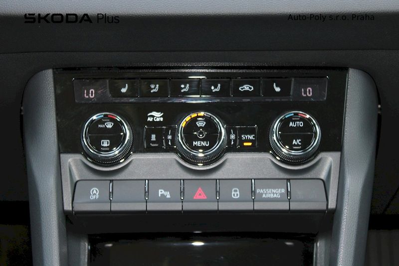 Škoda Karoq (2022) 2.0 TDI 110 kW Style - fotka 16 z 25