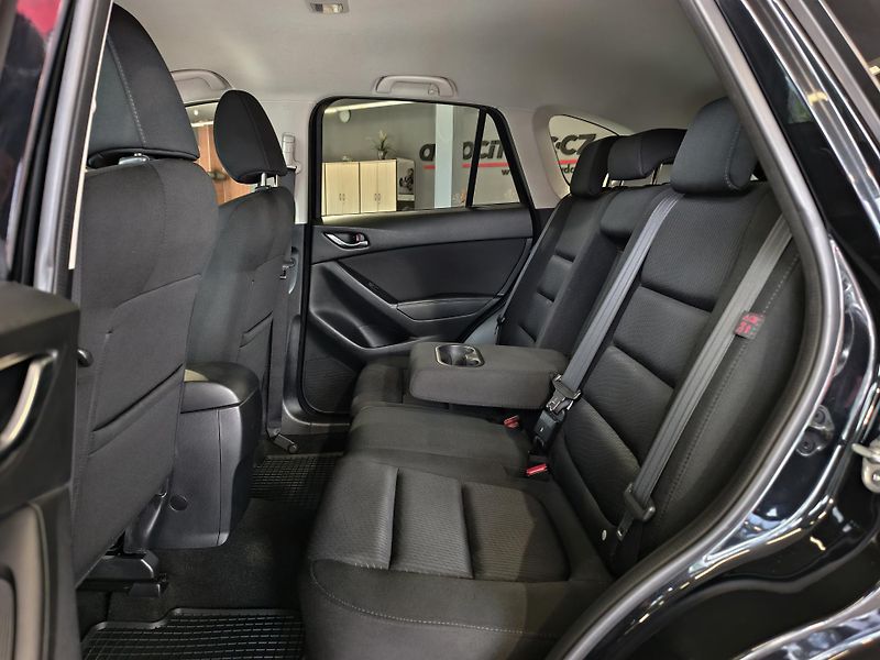 Mazda CX-5 2.0 i 121kW VÝHŘEVY, PDC, TEMP - fotka 10 z 24