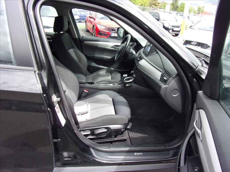 BMW X1 2,0 d xDrive - fotka 9 z 21