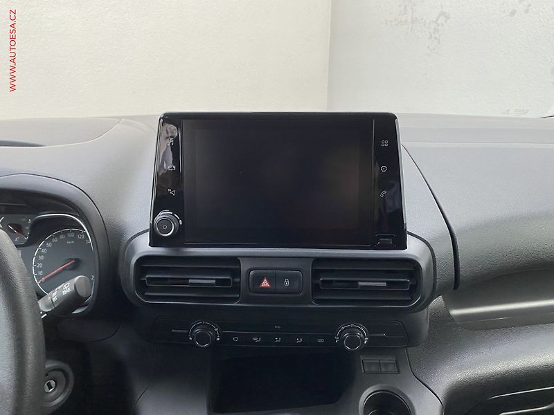 Opel Combo (2020) 1.2T MAXi, 1.maj,ČR, ENJOY - fotka 12 z 18