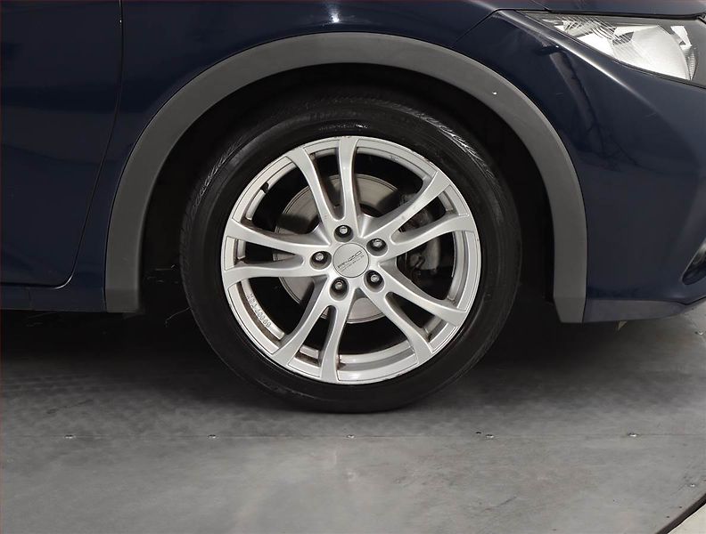 Honda Civic (2013) 1.8 i-VTEC, Serv.kniha, Navi - fotka 14 z 19