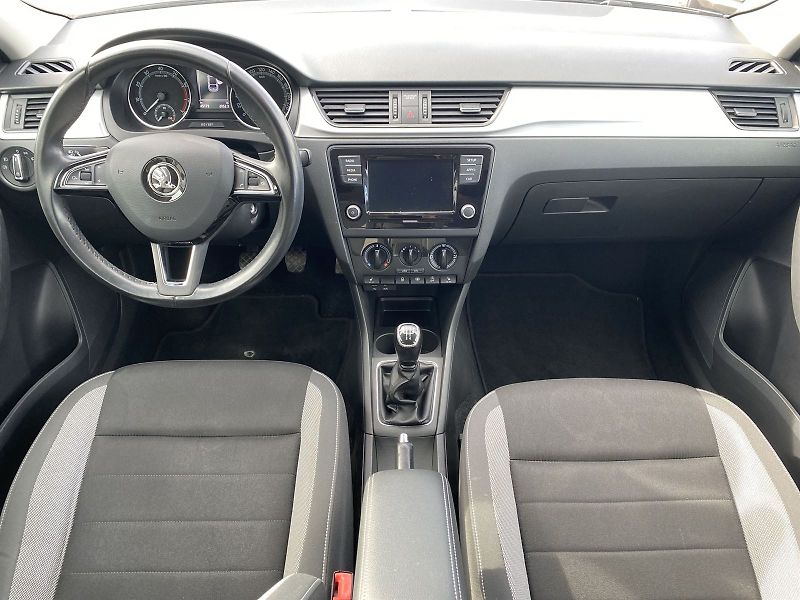 Škoda Rapid (2017) 1.0 TSI Ambition - fotka 5 z 28