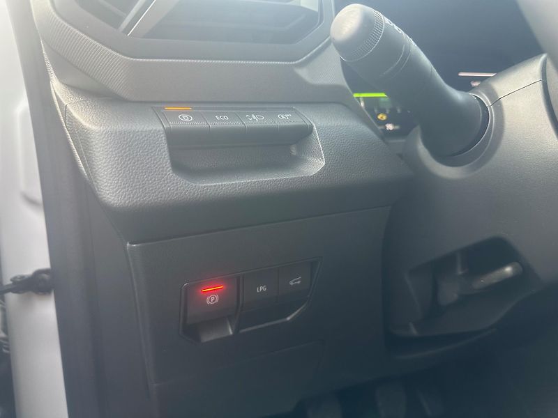 Dacia Bigster (2025) Journey mild hybrid-G 140      - fotka 11 z 26