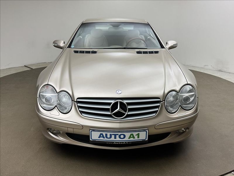 Mercedes-Benz SL 5,0 500 V8 225kW AT KŮŽE - fotka 8 z 48