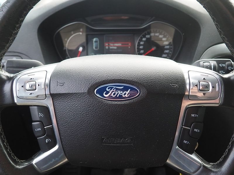 Ford S-MAX (2010) 2.0 TDCI, 120 kW, 7 míst - fotka 22 z 37