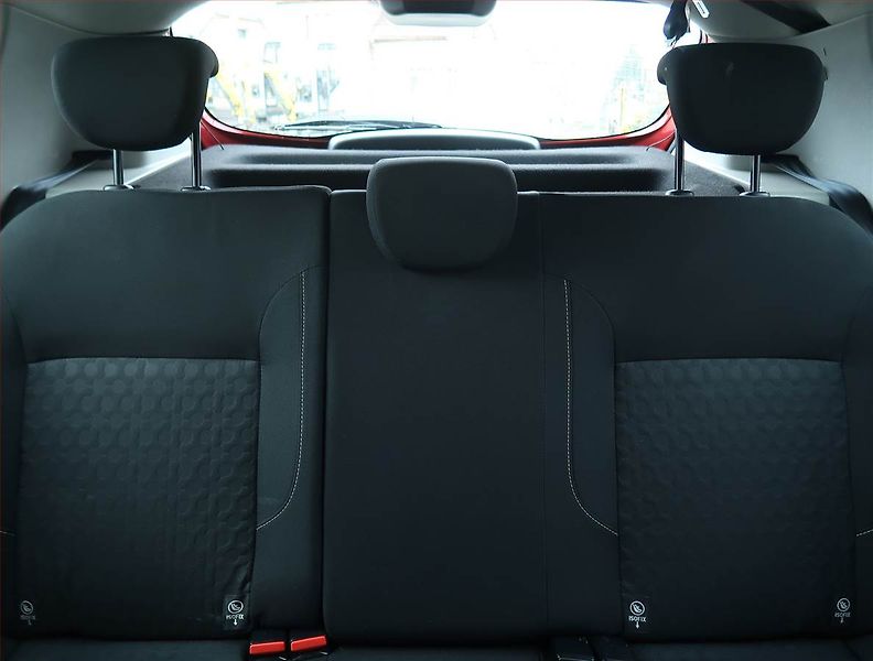 Dacia Sandero (2016) 1.2 16V, Park. senzory - fotka 8 z 14