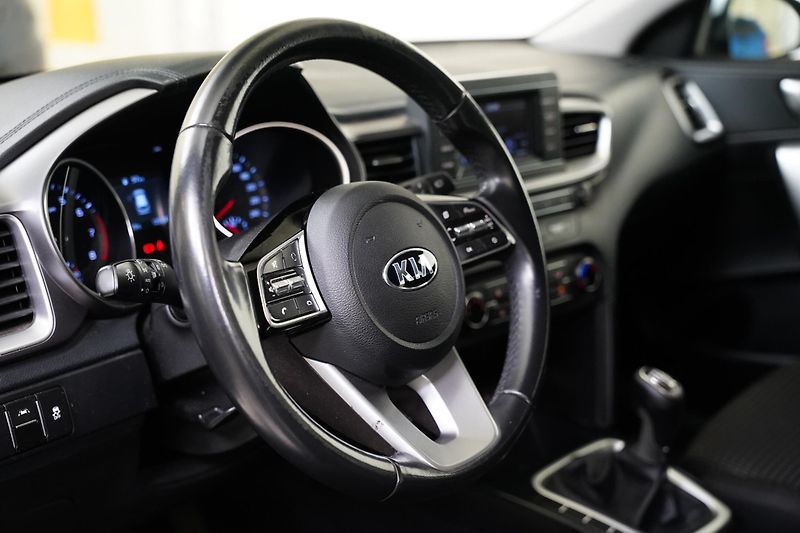 Kia Ceed - fotka 14 z 26