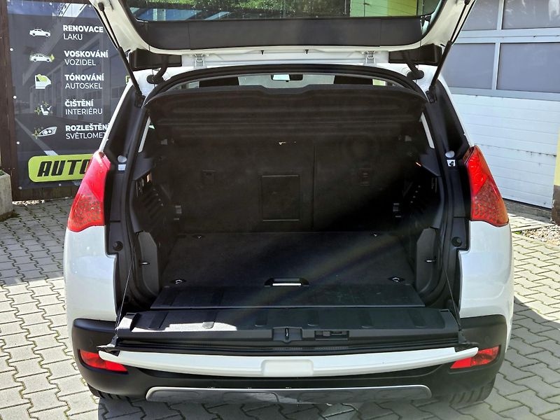 Peugeot 3008 HDi 120kW A/T *SERV.KNÍŽKA     - fotka 11 z 39
