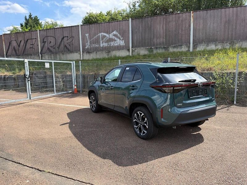 Toyota Yaris Cross Style skladový vůz+ zimní komp - fotka 8 z 12