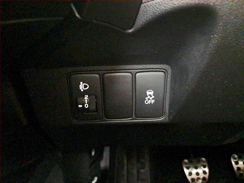 Honda Civic (2013) 1.8 i-VTEC, Serv.kniha - fotka 17 z 17