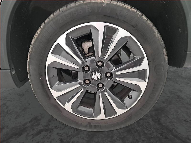 Suzuki Vitara (2019) Elegance 1.4 BoosterJet - fotka 15 z 16