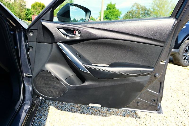 Mazda 6 (2013) 6 2.0 107 kW - fotka 18 z 46
