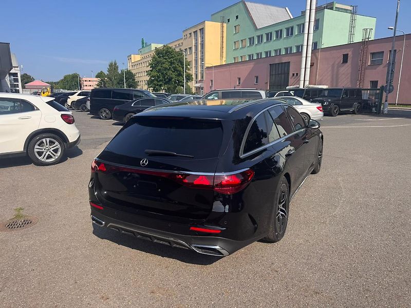 Mercedes-Benz Třídy E (2026) E 450 d 4MATIC kombi - fotka 6 z 21