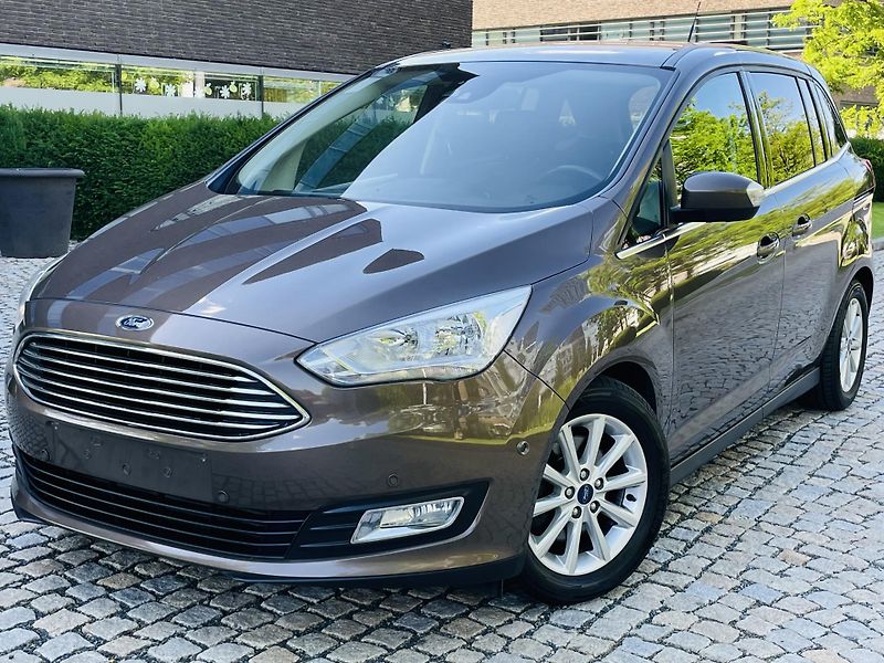 Ford Grand C-MAX 2.0TDCi MAN TAŽNÉ 1MAJITEL - fotka 1 z 50