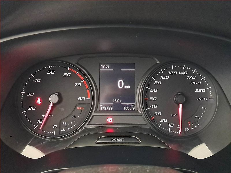 Seat Leon (2014) 1.2 TSI, Park. senzory - fotka 11 z 16