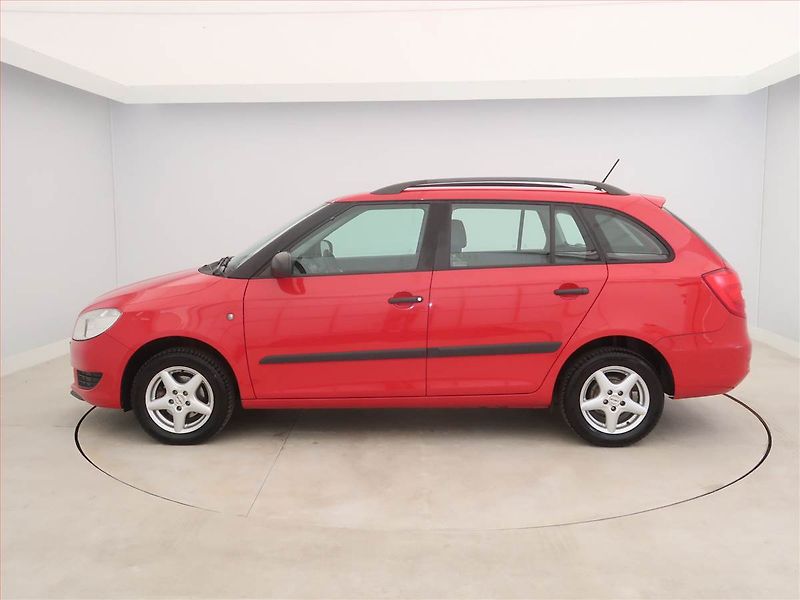 Škoda Fabia (2012) 1.4 16V, Serv.kniha - fotka 3 z 15