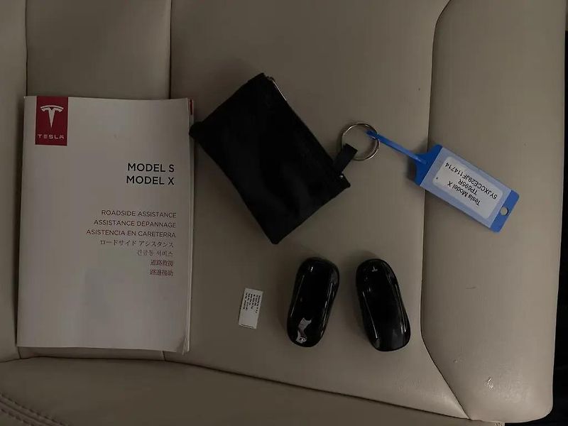Tesla Model X 100D AWD 386kW FSD3 TZ SOH 88% - fotka 14 z 16