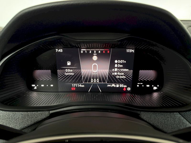 Škoda Kamiq (2025) Selection 1.0 TSI / 85 kW M6 - fotka 9 z 26