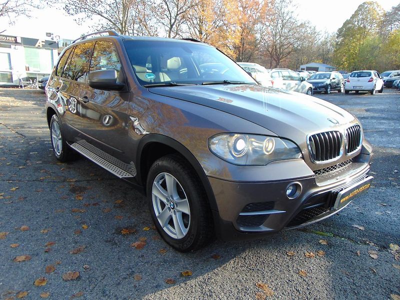 BMW X5 3,0 D - fotka 3 z 21