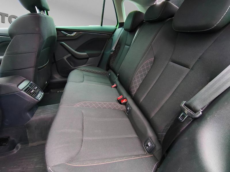 Škoda Scala (2019) 1.6 TDI 85kW, ČR - fotka 19 z 21