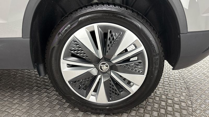 Škoda Karoq 2.0 TDI DSG 4x4 Style - fotka 19 z 26