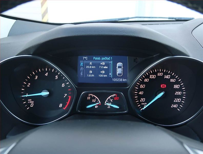 Ford Kuga (2016) 1.5 EcoBoost, Serv.kniha - fotka 11 z 20