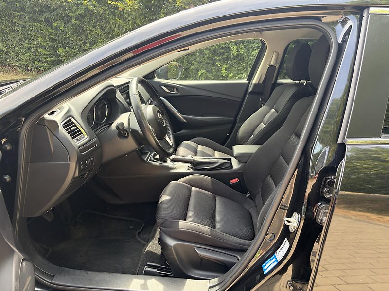 Mazda 6 2.0 Center-Line - fotka 18 z 31