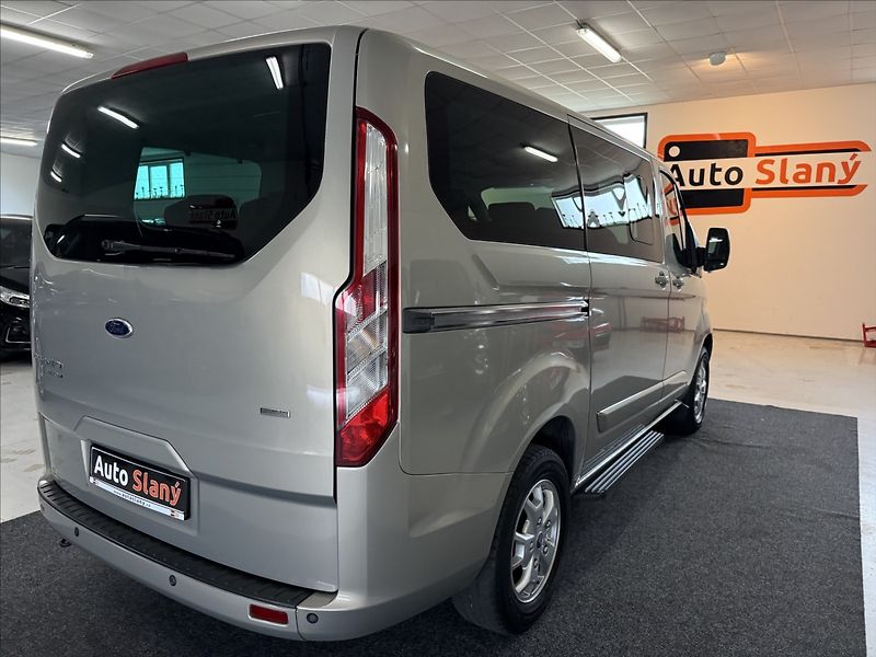 Ford Tourneo Custom 2,2 Titanium,92kW,po servisu - fotka 6 z 31