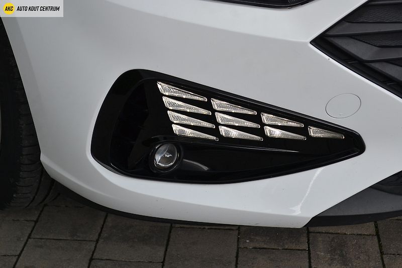 Hyundai i30 WG 1,5I MT COMFORT ALU16 - fotka 8 z 44