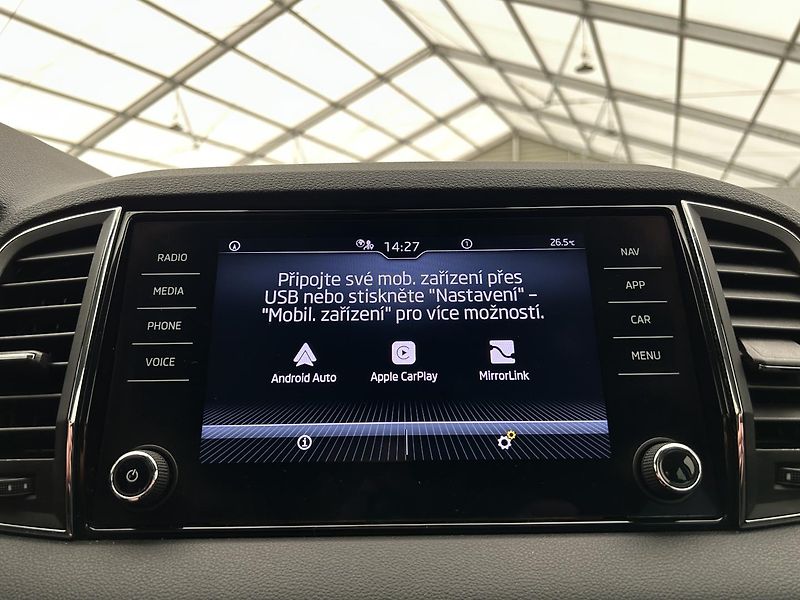 Škoda Karoq 1.5 TSI Style Plus - fotka 9 z 30