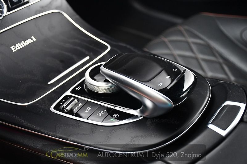 Mercedes-Benz CLS 350d 4MATIC AMG  - fotka 35 z 51