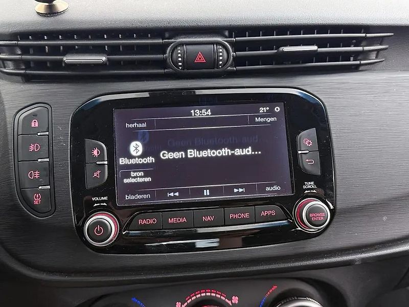 Alfa Romeo Giulietta 1.4T Aut. MultiAir 125kW Super - fotka 6 z 11