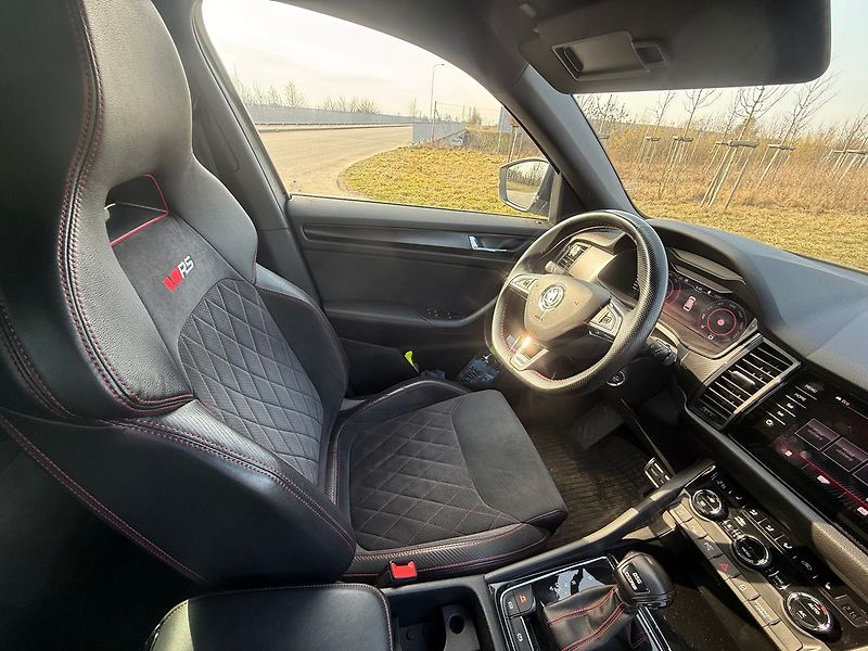 Škoda Kodiaq RS 2,0 176 KW 4X4 - fotka 15 z 19