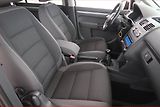 Volkswagen Touran (2011) 1.6 TDI, Tempomat - náhled 9